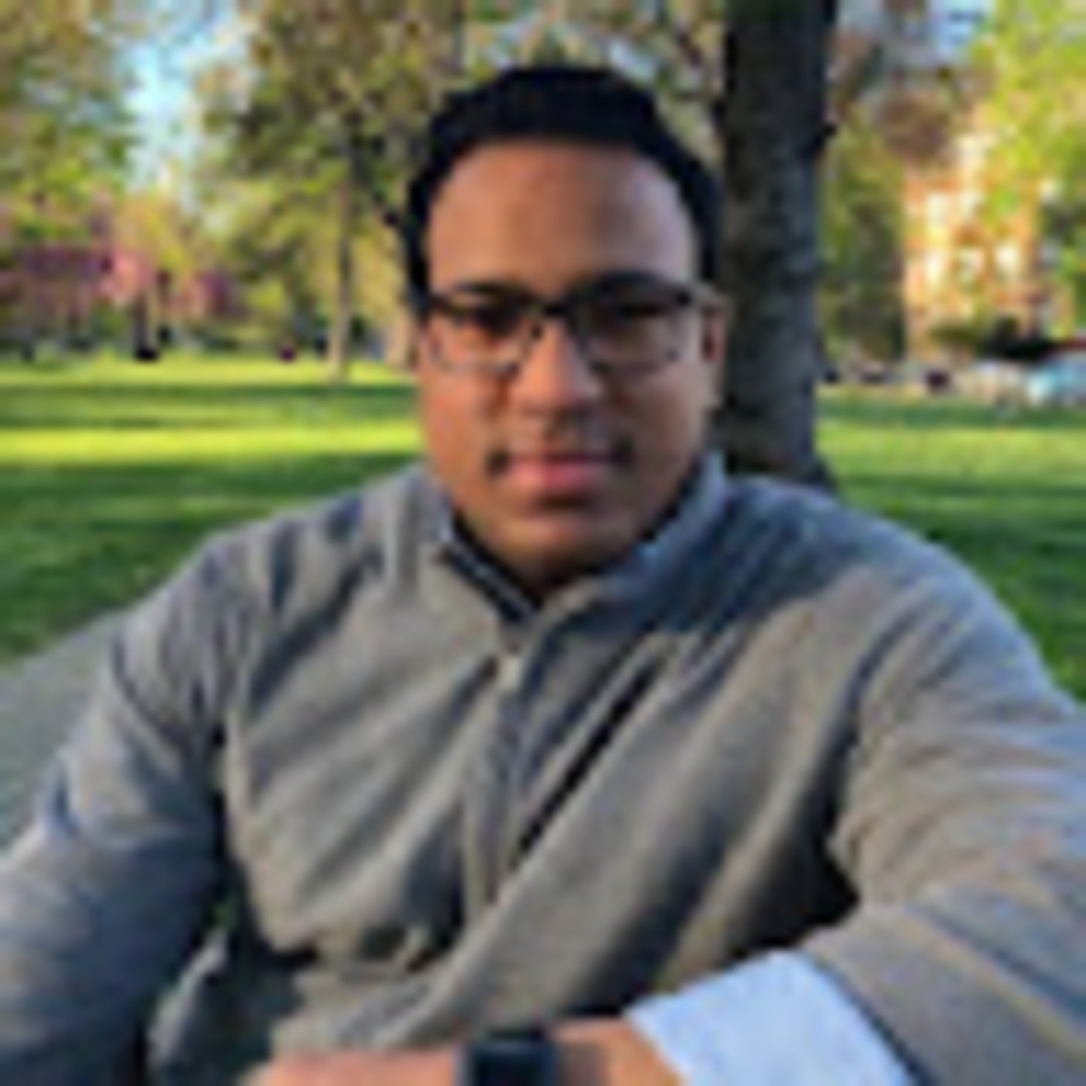 Meet your Posher, Carlos